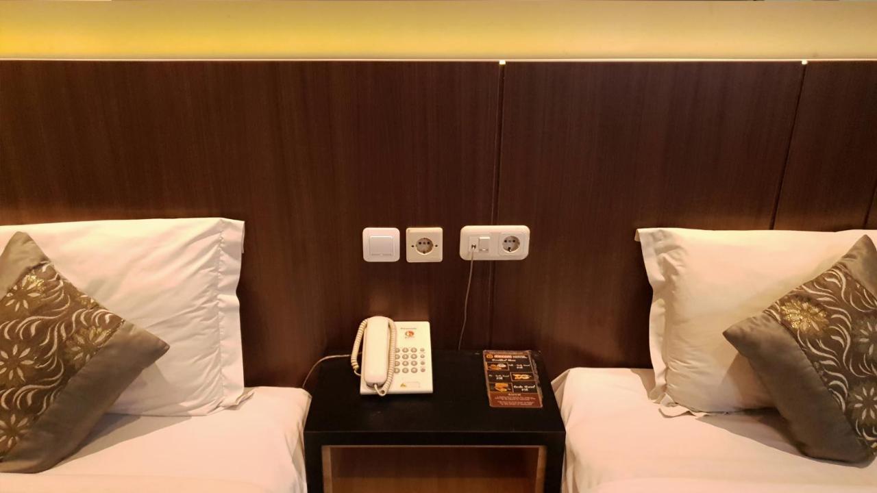 Sunrise Hotel Jogja Kejayan Esterno foto